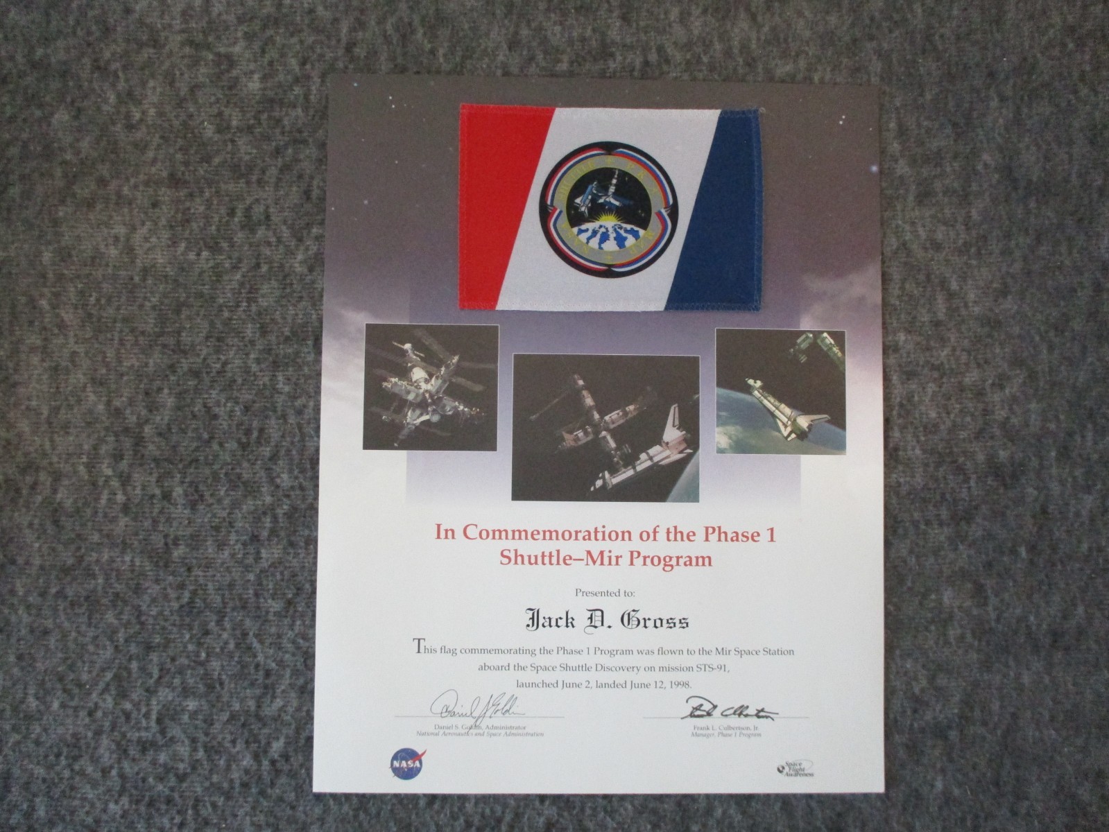 NASA SPACE SHUTTLE PHASE 1 SHUTTLE-MIR PROGRAM 1998 CERTIFICATE STS91 FLOWN FLAG