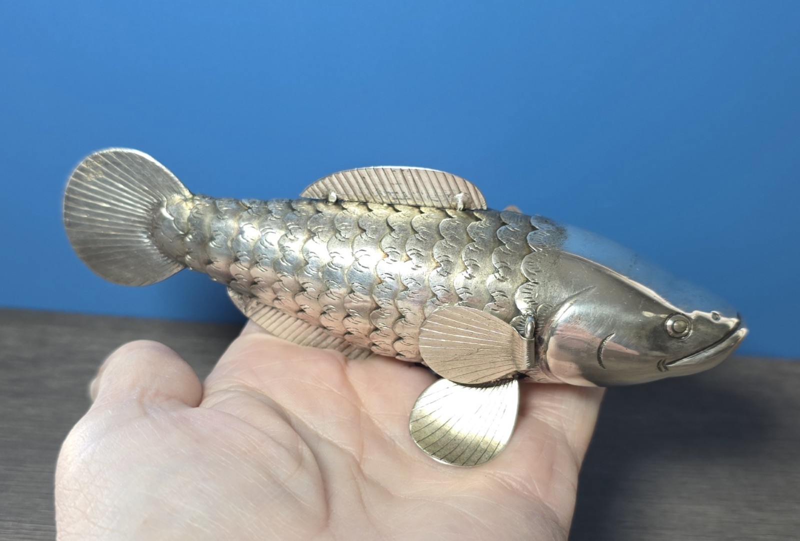 RARE Unique Vintage Articulated Silver Fish Figure Paperweight T90  107.04 grams