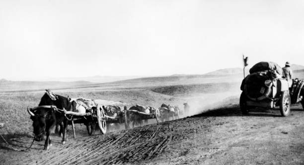 Mongolia Beijing-Paris Raid Italy Meeting With A Caravan Of Wagons 1907 PHOTO Mongolia Beijing-Paris Raid Italy Meeting With A Caravan Of Wagons 1907 PHOTO