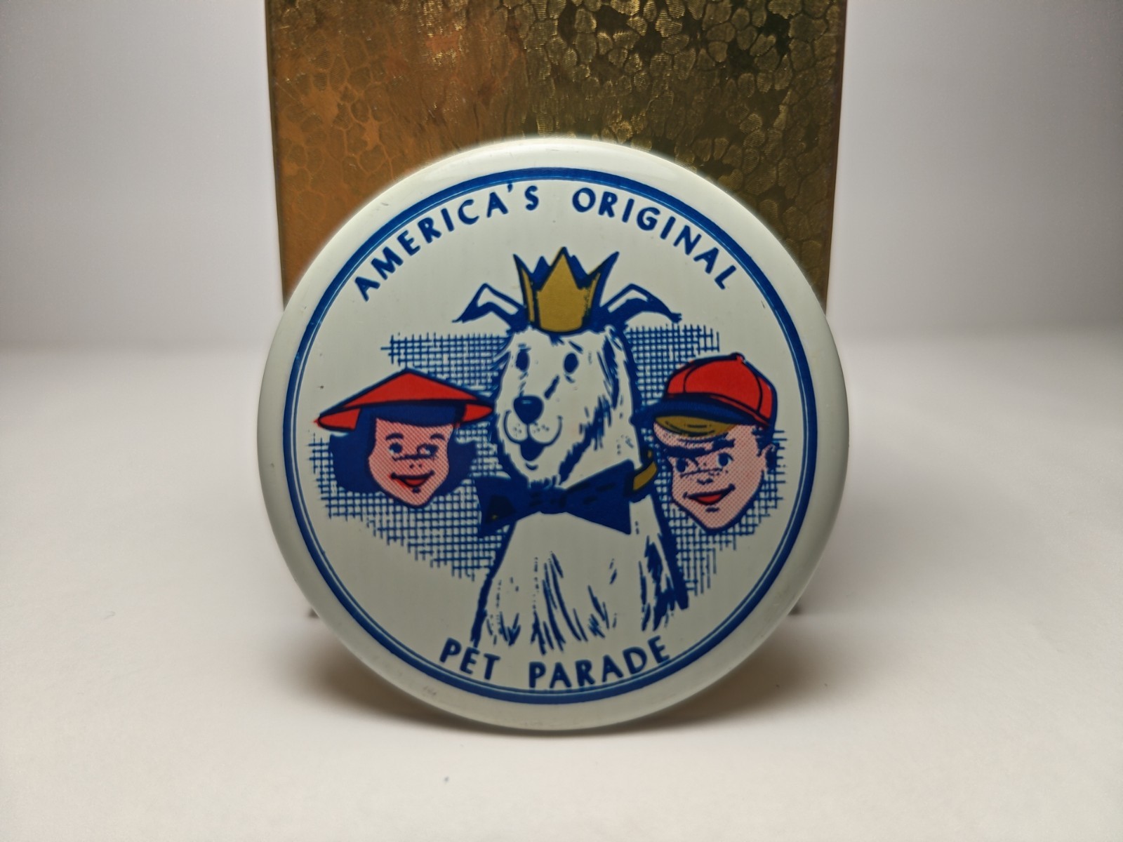 VTG 1970's AMERICA'S ORIGINAL PET PARADE Button Pin W/ Dog & Kids