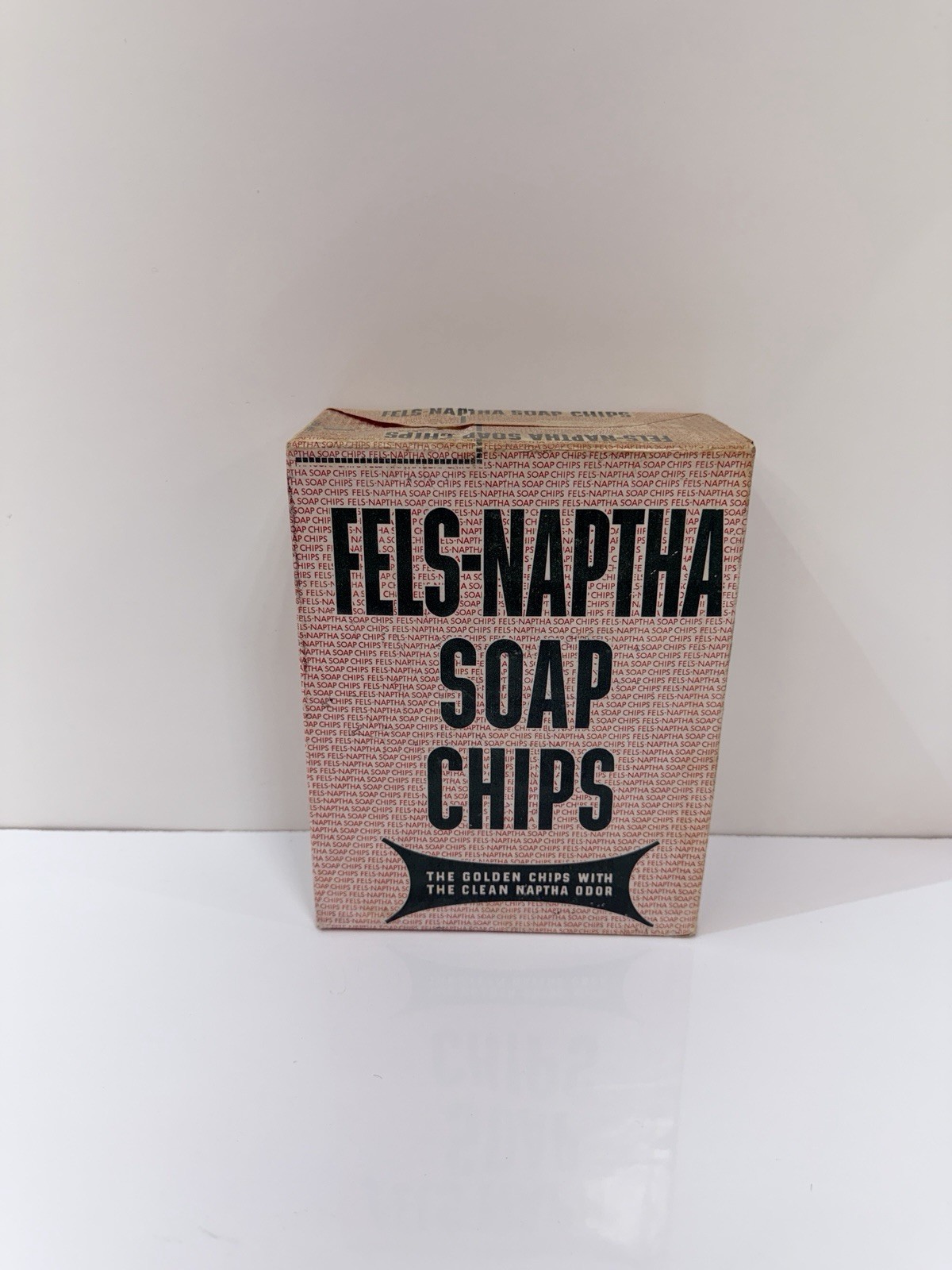 VINTAGE FELS NAPTHA SOAP GOLDEN CHIPS LAUNDRY DETERGENT SEALED BOX 1# 5oz USA