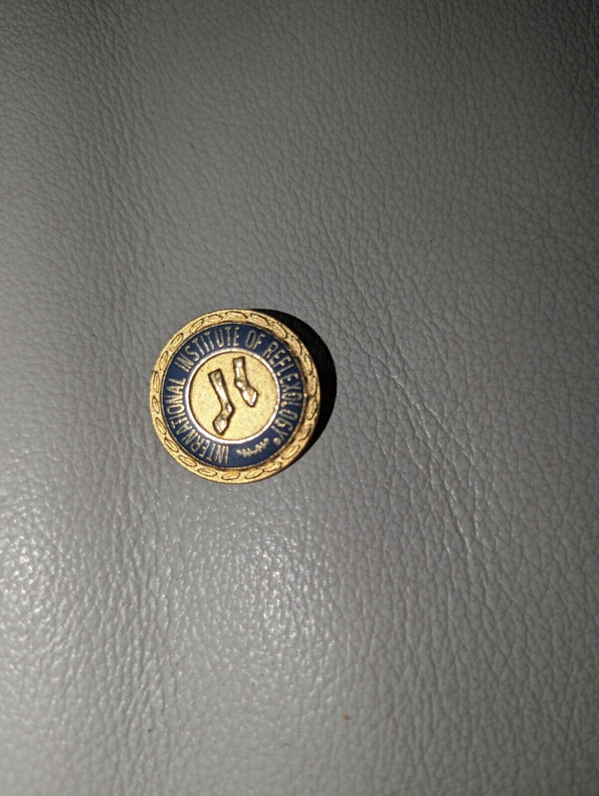 INTERNATIONAL INSTITUTE OF REFLEXOLOGY Vintage Lapel Pin