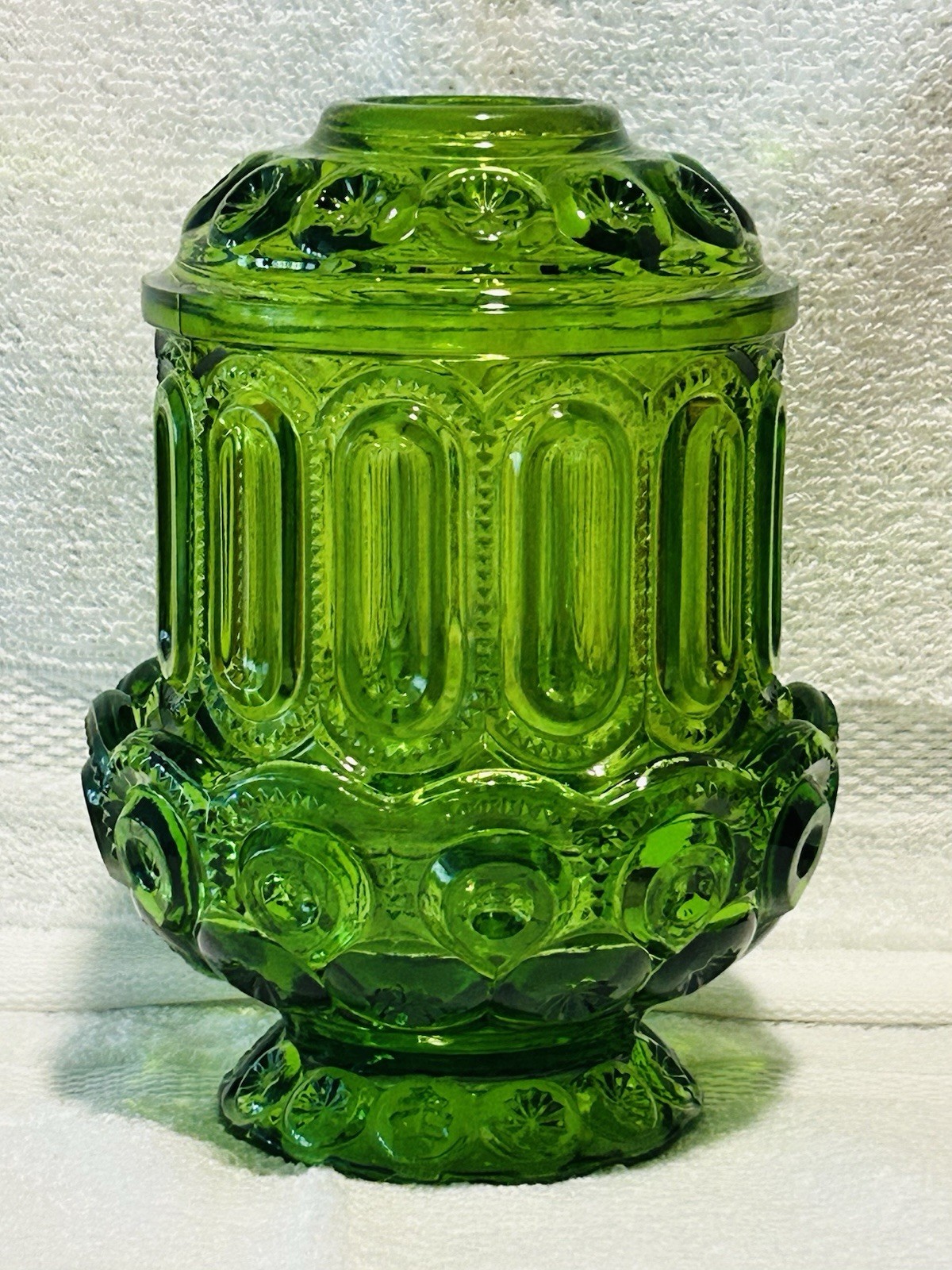 Vintage L.E. Smith Moon and Stars Emerald Green Glass Fairy / Candle Lamp 6.5 Vintage L.E. Smith Moon and Stars Emerald Green Glass Fairy / Candle Lamp 6.5