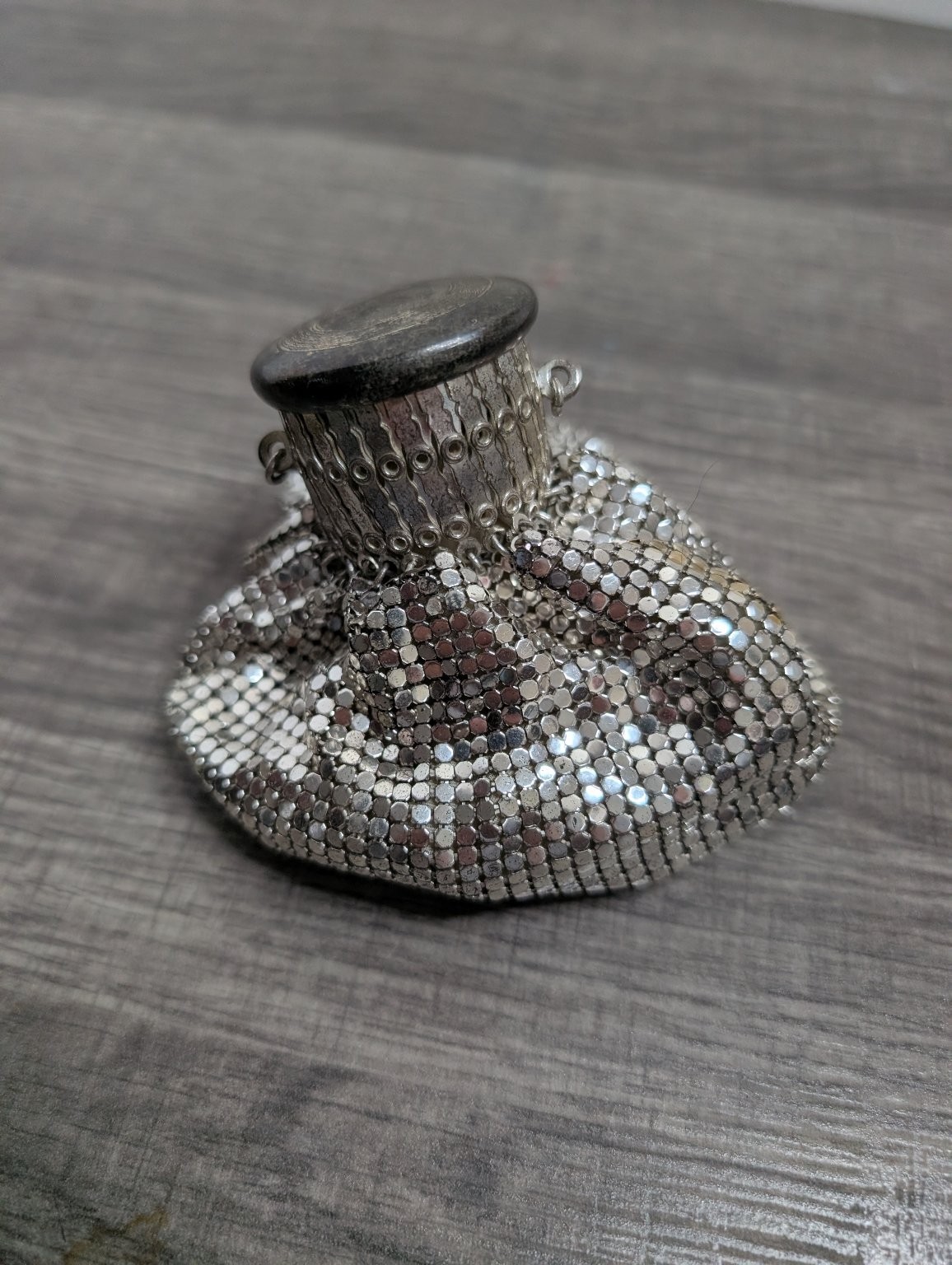 Vintage Whiting & Davis Mesh Coin Purse Evening Bag Made in USA Vintage Whiting & Davis Mesh Coin Purse Evening Bag Made in USA