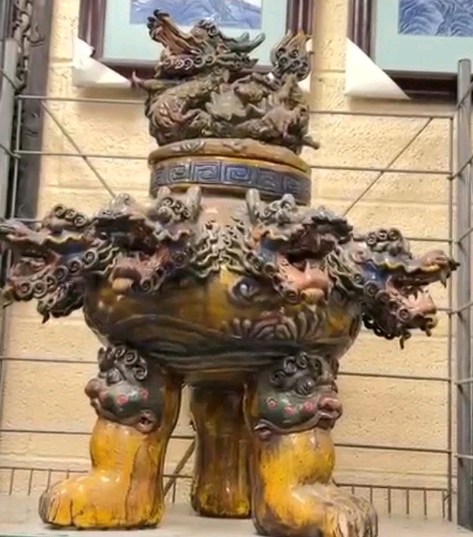 VINTAGE  LARGE CERAMIC 9 CARVED DRAGON HEADS INCENSE BURNER-20