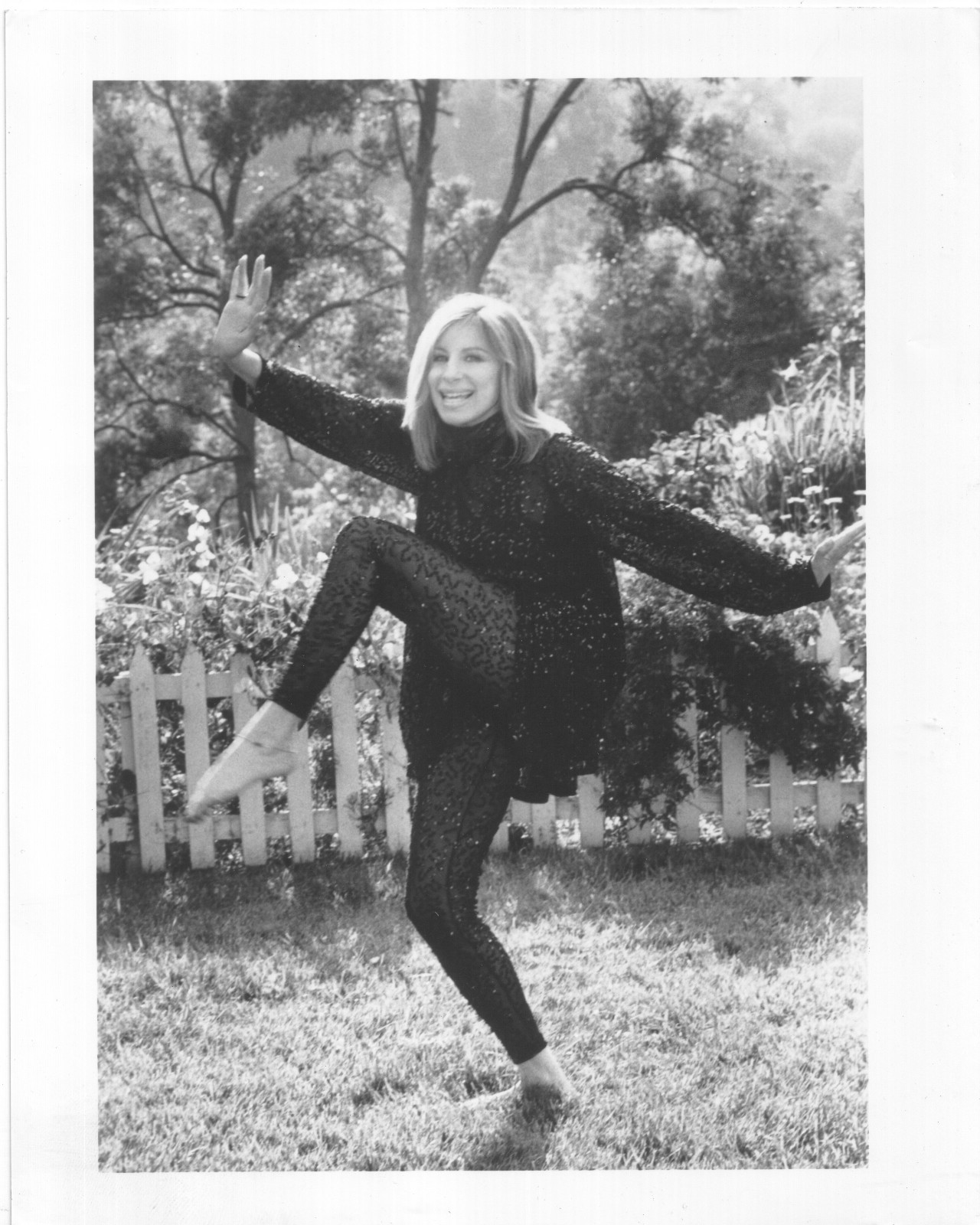 Barbra Streisand 1993 Vogue Silver Gelatin Photo Print Steven Meisel Vntg 8x10 Barbra Streisand 1993 Vogue Silver Gelatin Photo Print Steven Meisel Vntg 8x10