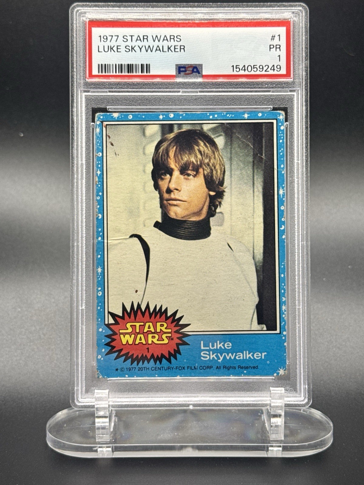 Luke Skywalker - 1977 Topps Star Wars #1 PSA 1 Rookie Card