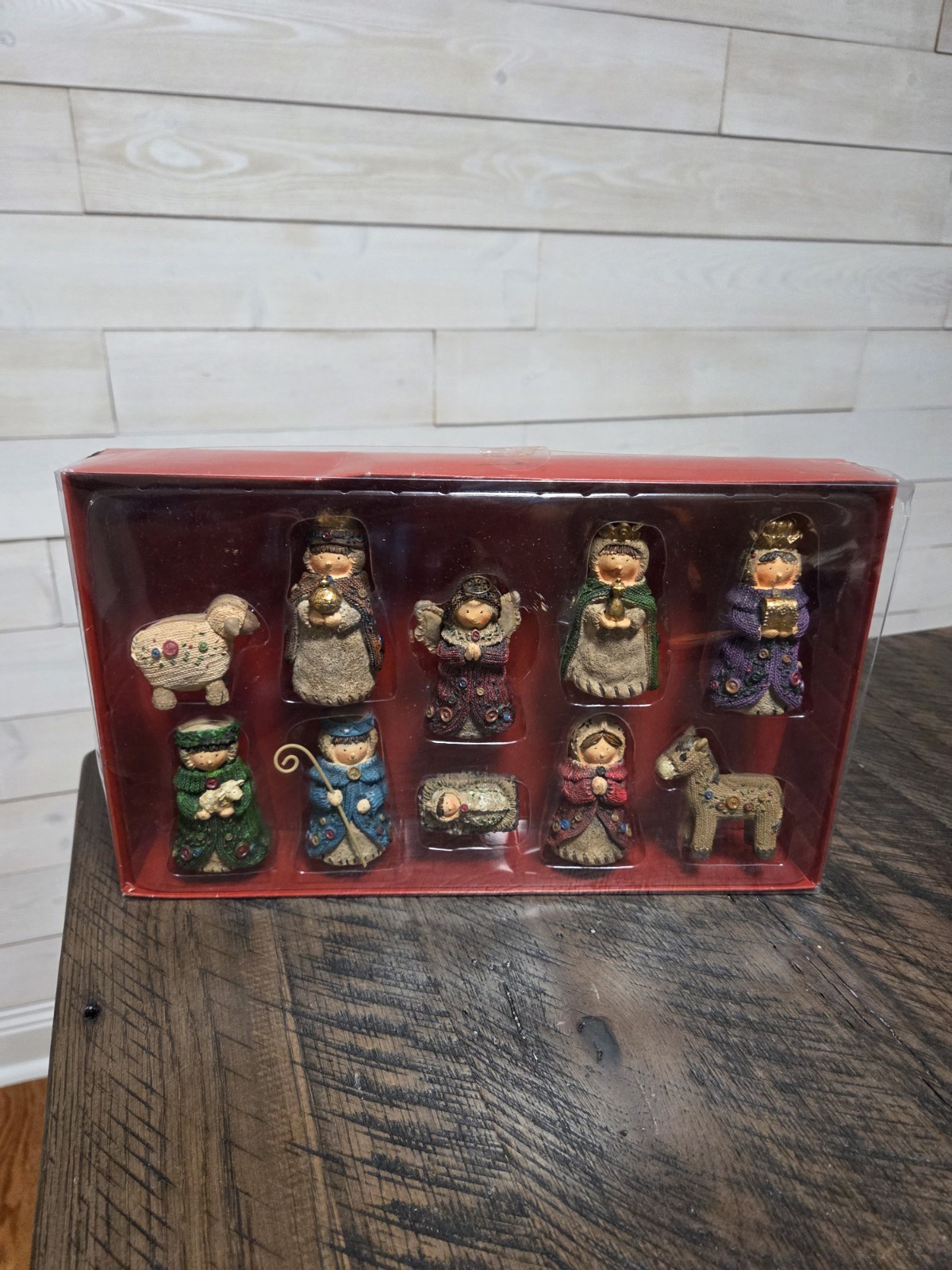 Hobby Lobby 10 Piece Nativity Scene Set Figures Resin Jesus Christmas, 2012 Hobby Lobby 10 Piece Nativity Scene Set Figures Resin Jesus Christmas, 2012