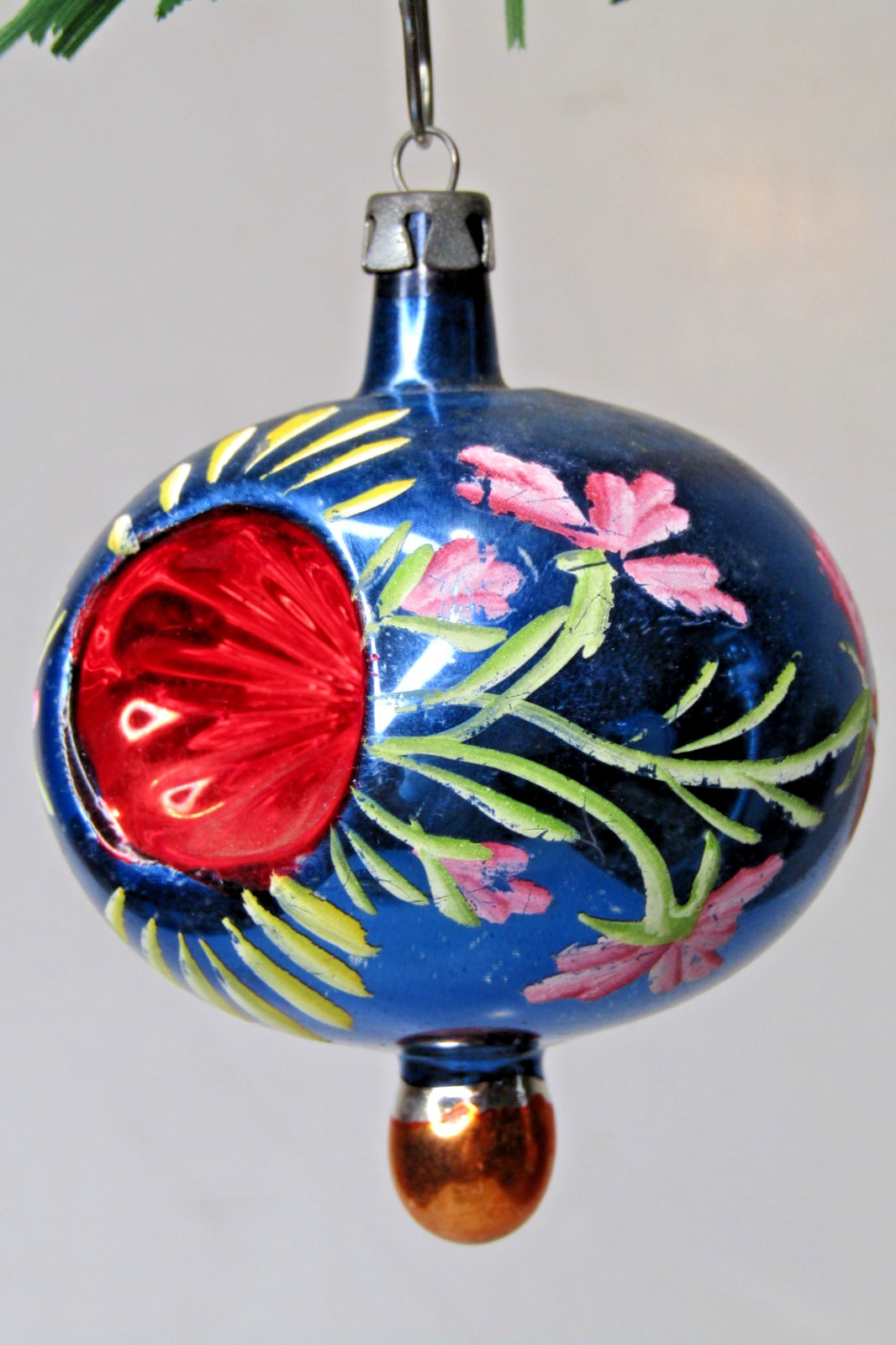 VTG Glass Indent STARBURST Pink FLOWER Pictured DROP Christmas Ornament Poland