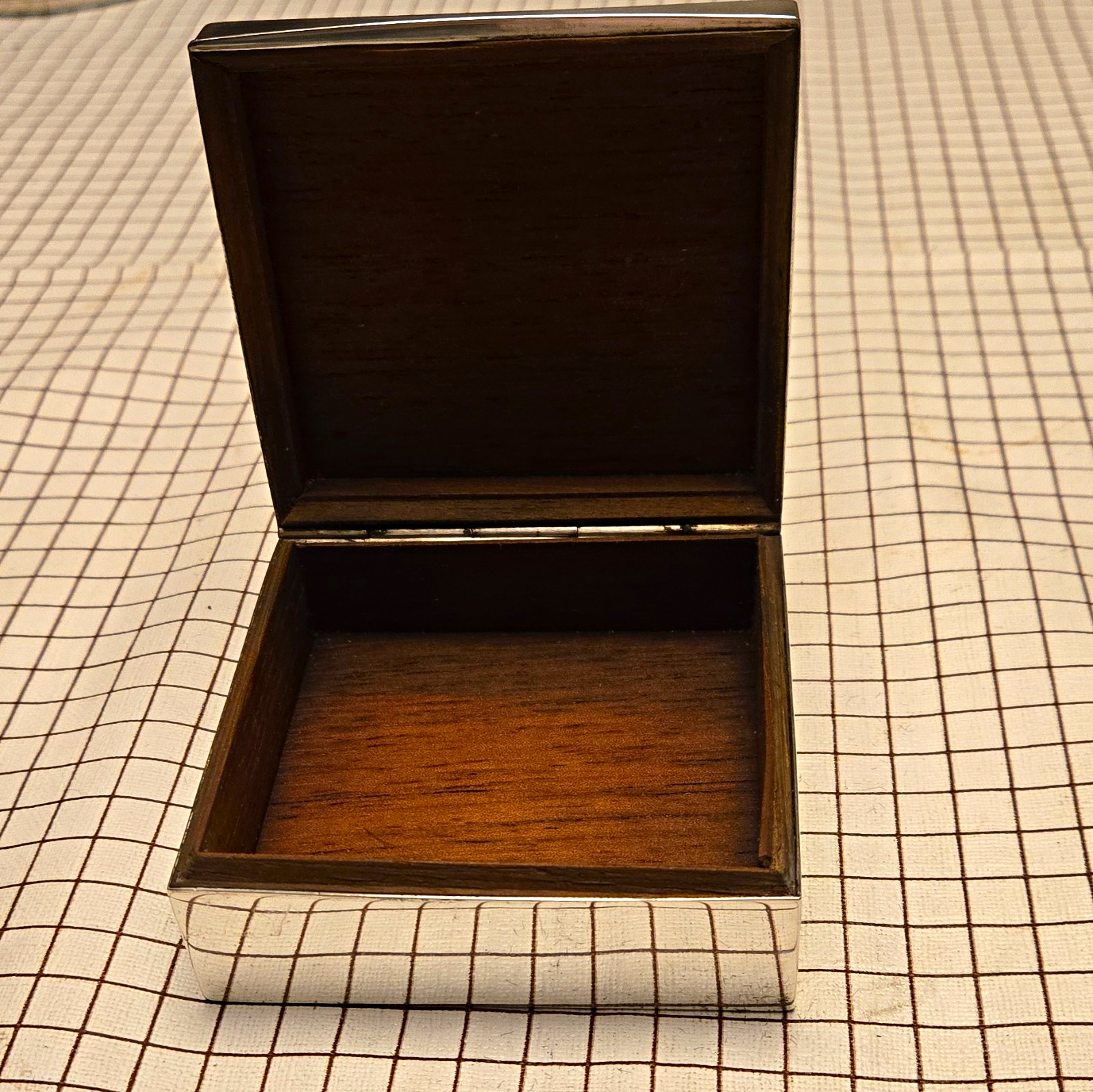 Antique Art Deco Solid Silver Cigarette Case Box Guilloche Industria Argentina Antique Art Deco Solid Silver Cigarette Case Box Guilloche Industria Argentina