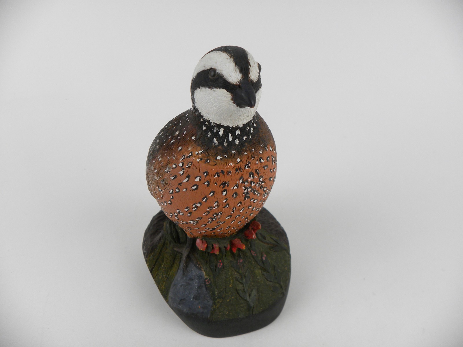 Rustic Cabin Handcarved Bobwhite Quail Sculpture By W.W. Reed 1985
