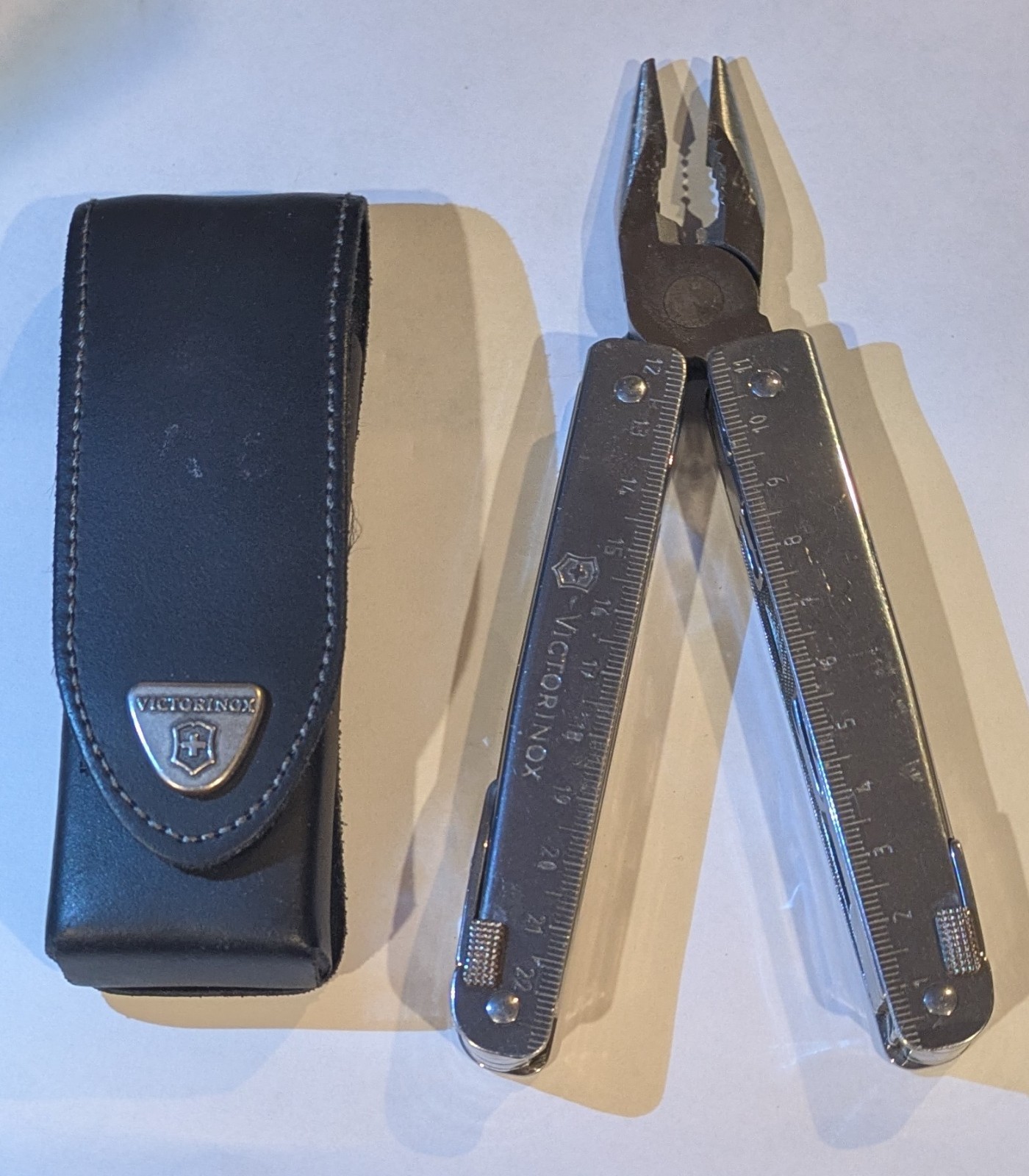 Victorinox SwissTool Swiss Army Knife Multi Tool Orig. Black Sheath Nice