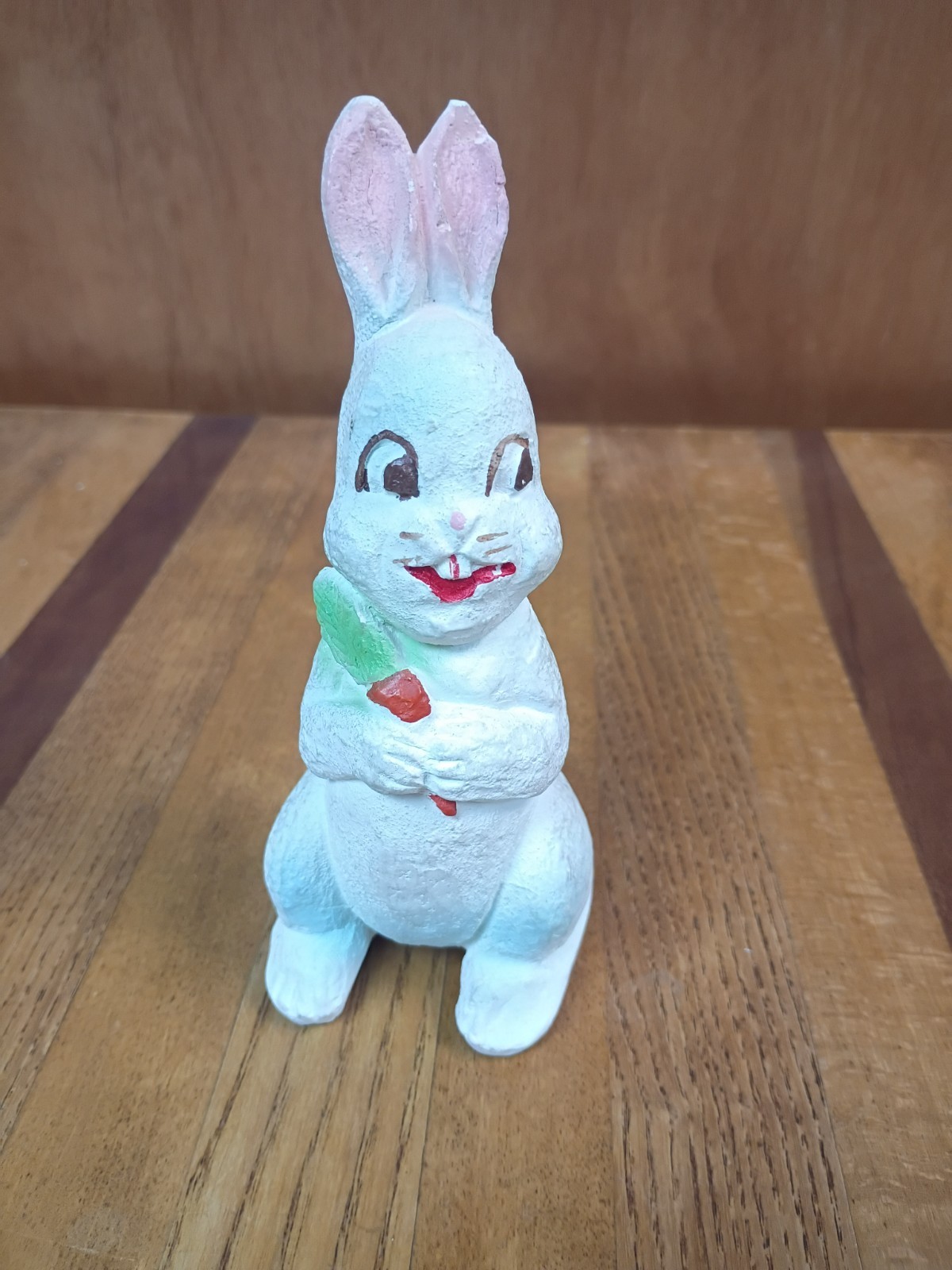 Vintage Unique  Chalk Ware Rabbit Holding A Carrot. 6