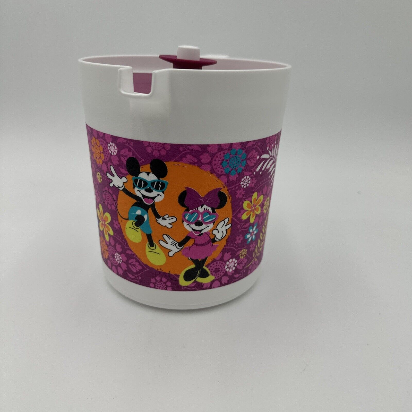 Tupperware Disney Mickey & Minnie Go-between Classic  Push Button Pitcher 1.5Qt