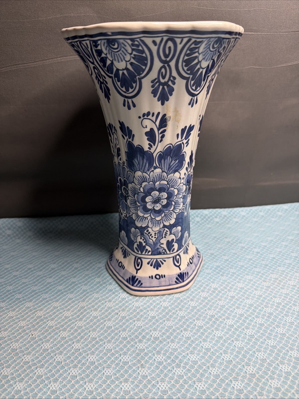 De Porceleyne Fles Royal Delft Hexagon Beaker Vase Blue White 9” Hand Painted