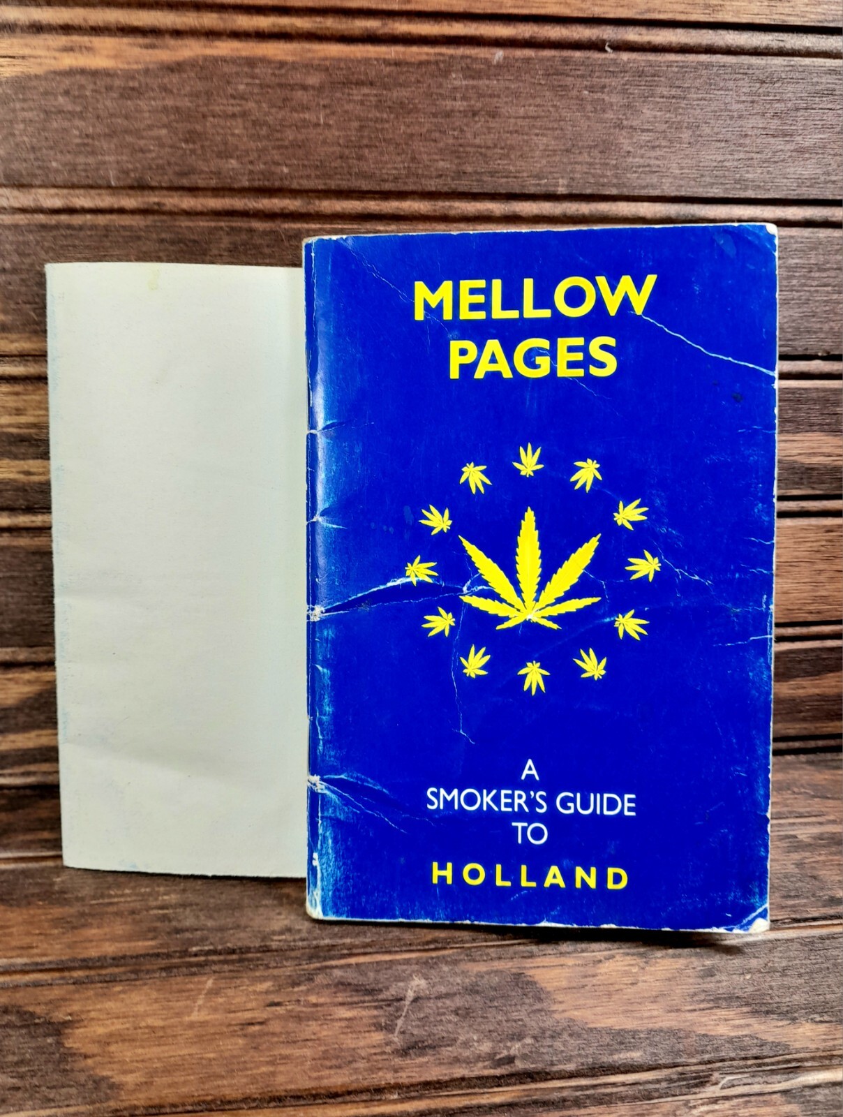 Rare Mellow Pages A Smokers Guide To Holland 90-7108104-4 With its Very Rare Map