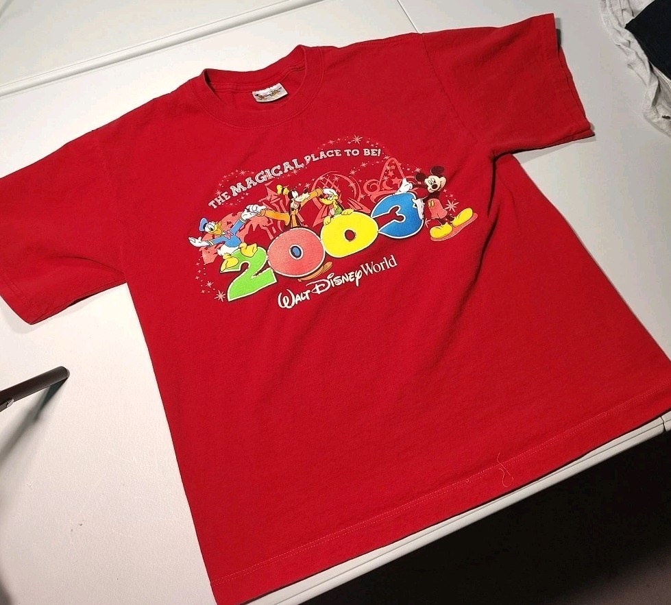 Walt Disney World 2003 “The Magical Place To Be” T-Shirt Mens Size Large Mickey