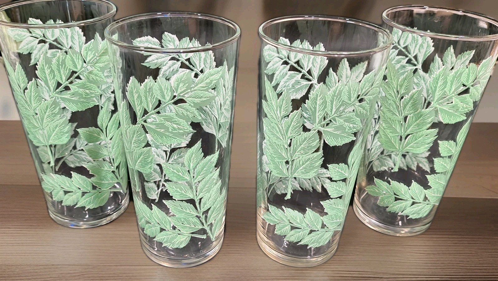 Libbey Raised Green Leaves Pattern Tumblers 16 Oz. 1950s Glass Set Of 4 Rare