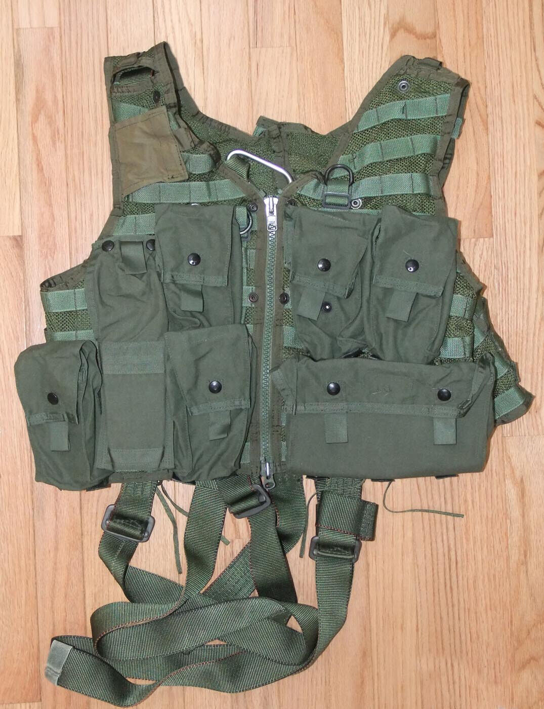AIRSAVE CWU-33/P22P-18 Aircrew Survival Vest Type 1 Rig