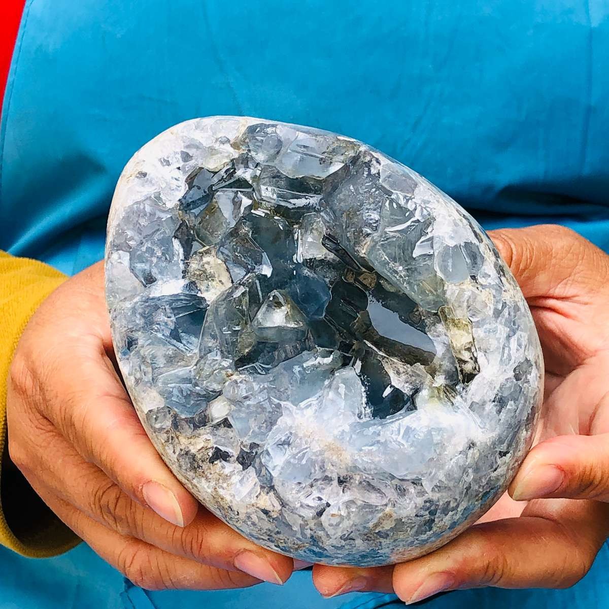 1800g Top natural blue crystal cave quartz cave mineral specimens Healing 4531