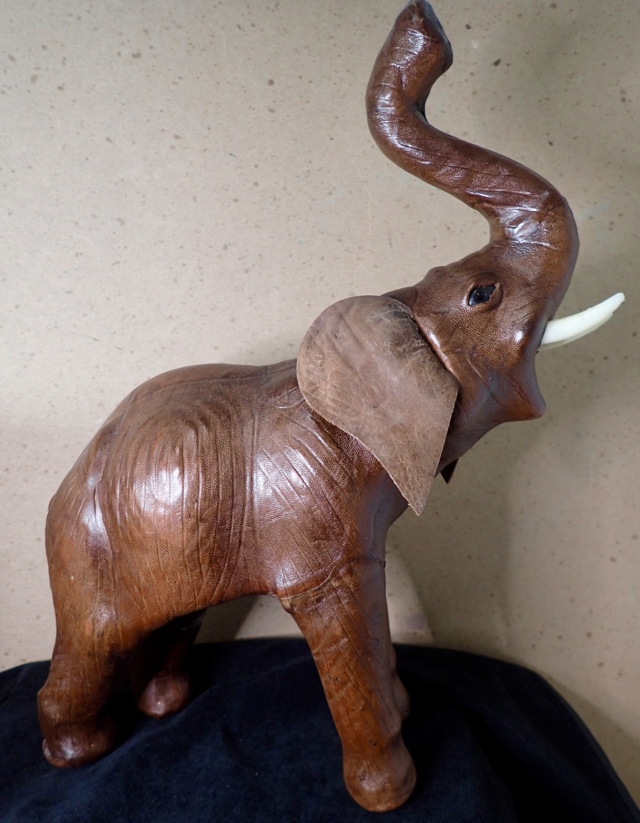 Vintage 13.5x12 Handcrafted Genuine Leather Wrapped Elephant Statue Figurine
