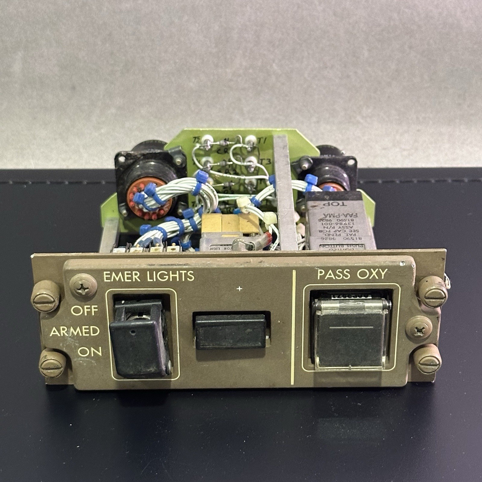 Aircraft Emergency Light And Passenger Oxygen Control Panel ( Item Not Tested )