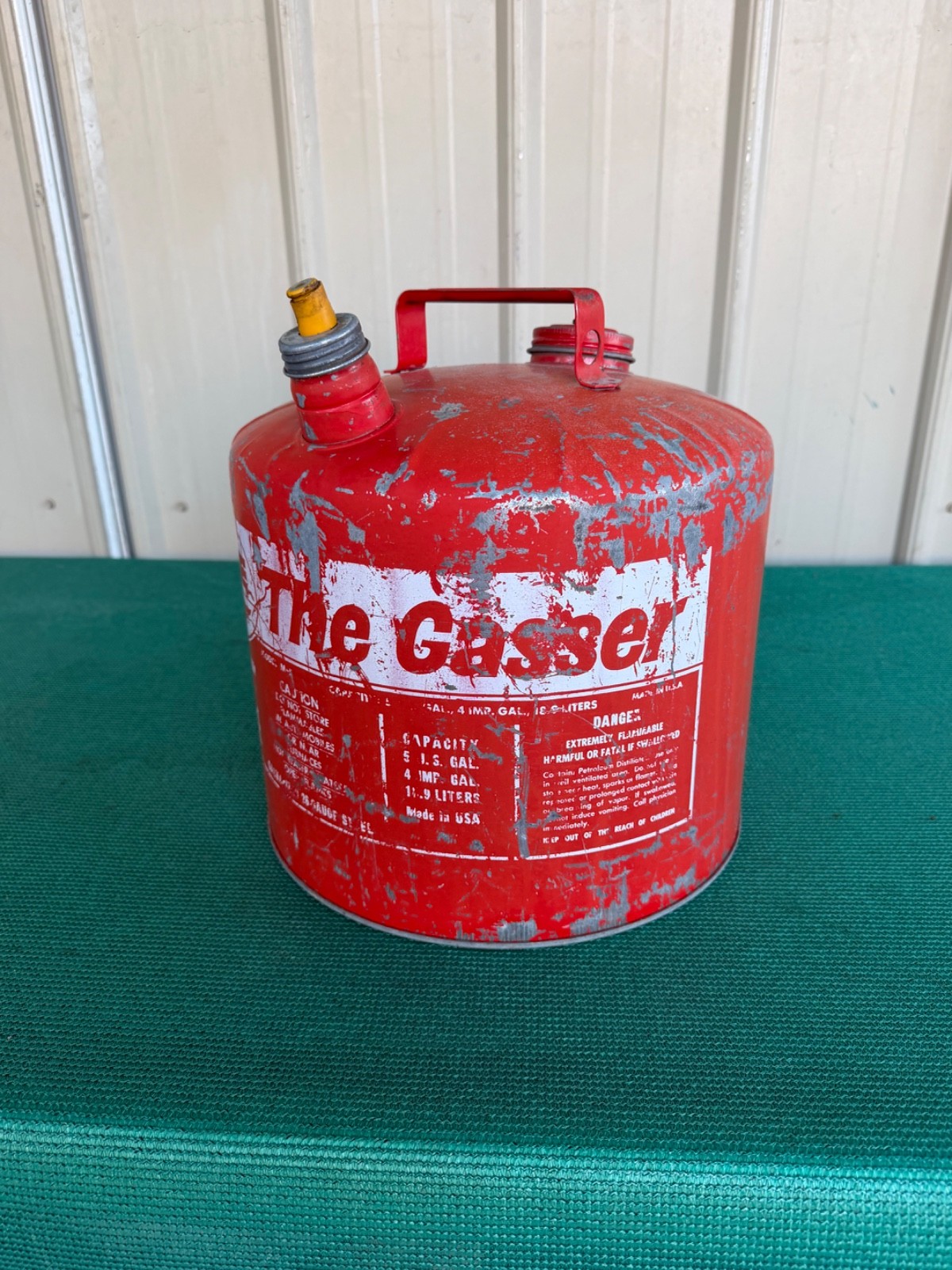 Vintage Eagle 5 Gallon Galvanized Red Vented Gas Can Model M-5