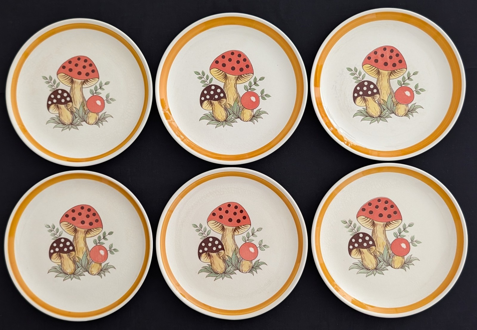 Vtg. 1977 (6) Merry Mushrooms Ceramic Dinner Plates Sears Roebuck Co. Japan NICE