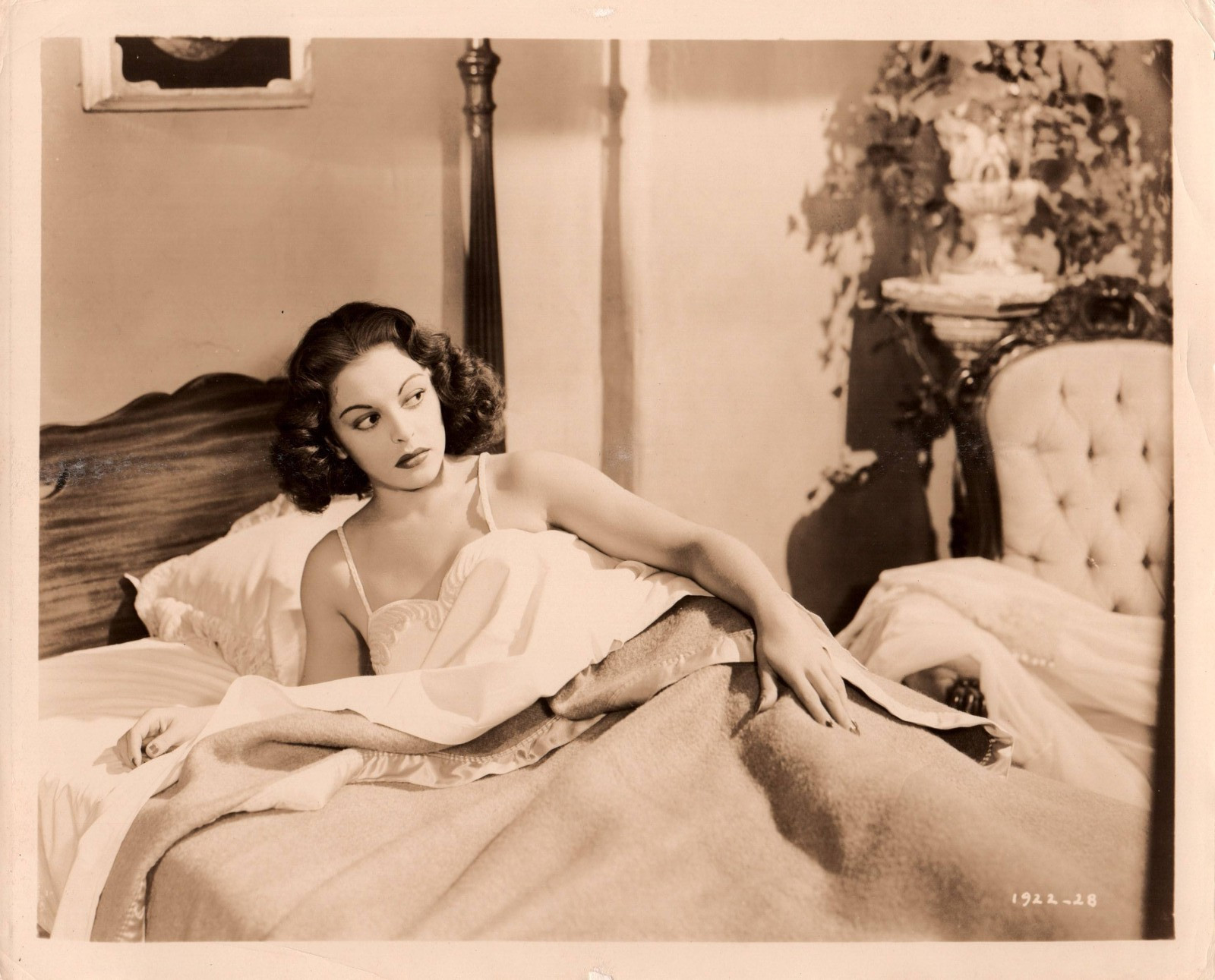 HOLLYWOOD UNKNOWN ACTRESS STYLISH POSE 1950s STUNNING PORTRAIT ORIG PHOTO MA