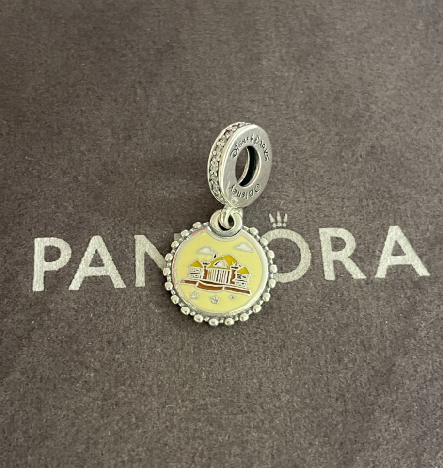 Disney Parks Animal Kingdom Lodge Double Sided Dangle Charm Bead Pre-owned
