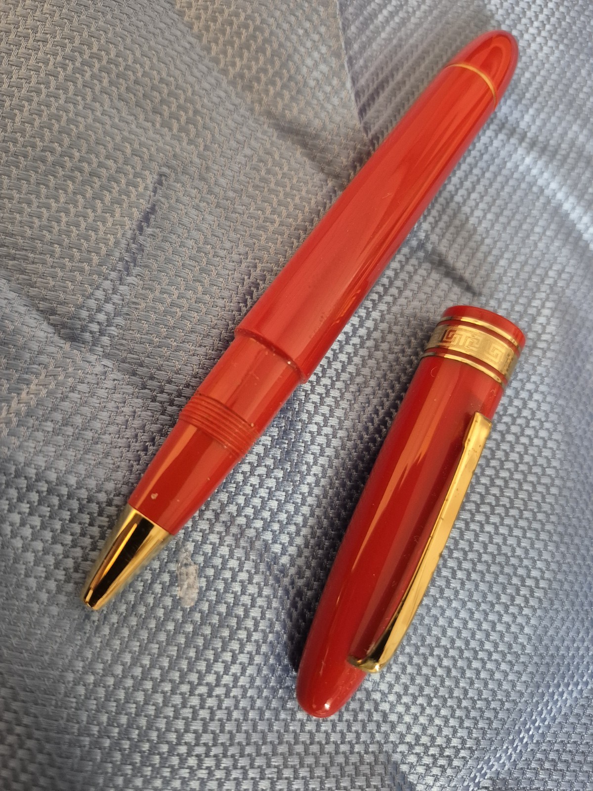 Omas Extra Red Rollerball Pen