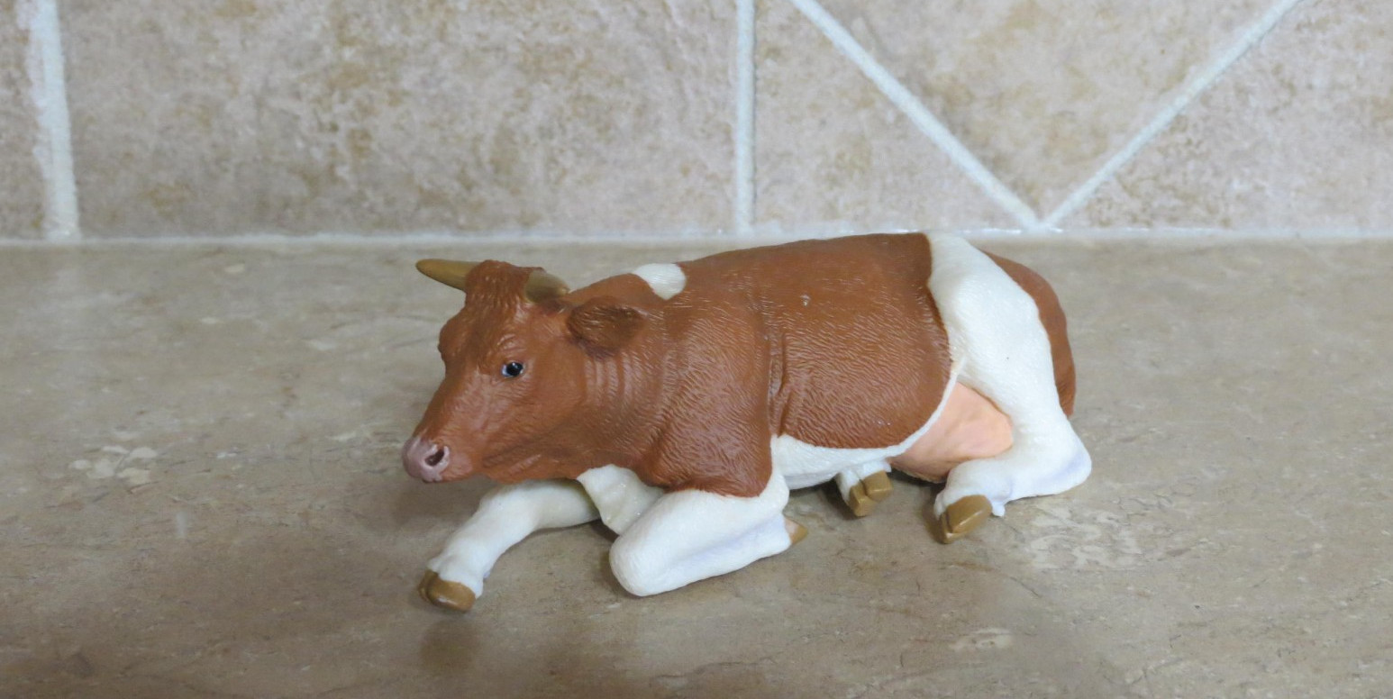 Papo 51151 Lying Simmental Cow Retired Farm Life Animal Figurine toy cattle farm