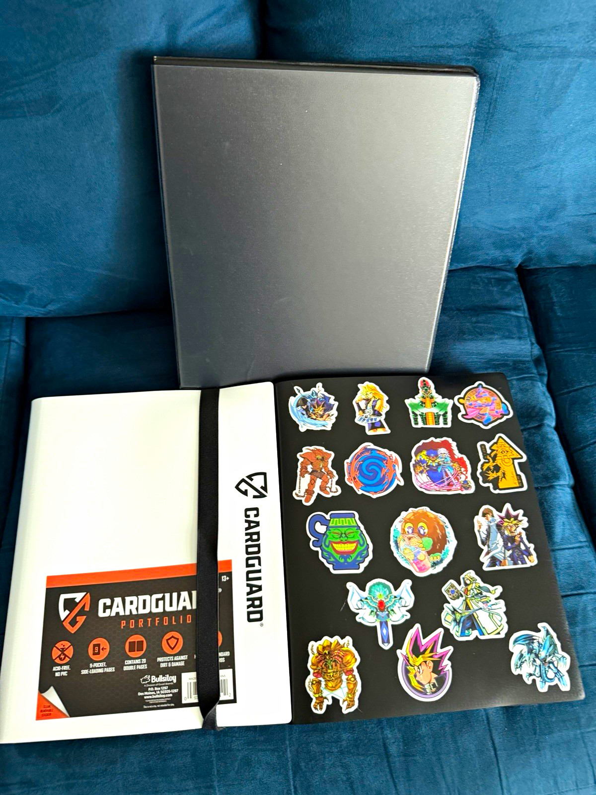 Vintage ULTRA RARE Yu-Gi-Oh– 1000 Mint Condition /good Cards + Binder RARE