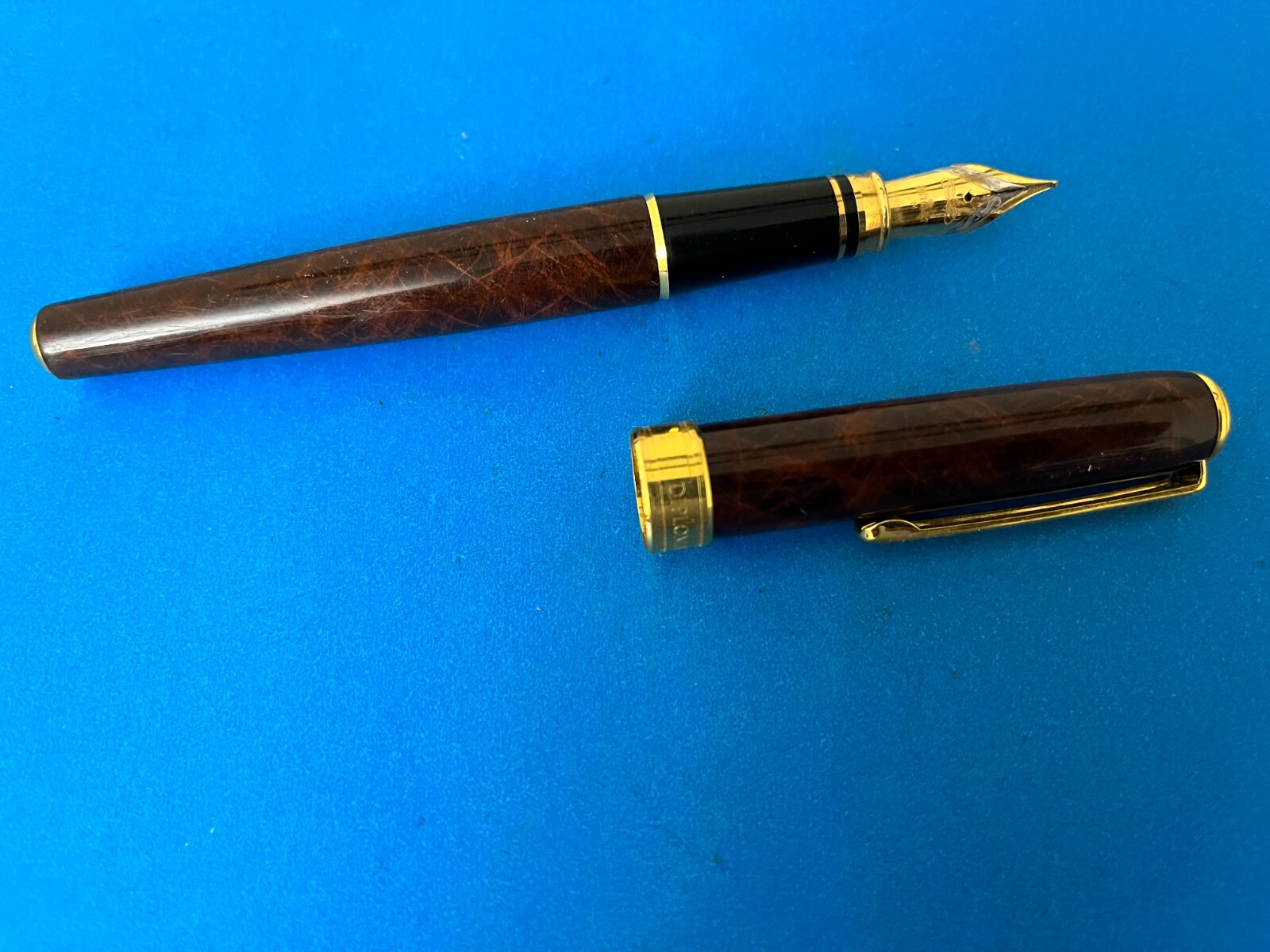 VINTAGE German DIPLOMAT CLASSIC COLLECTION FOUNTAIN PEN BROWN TORTOISE w/ GOLD