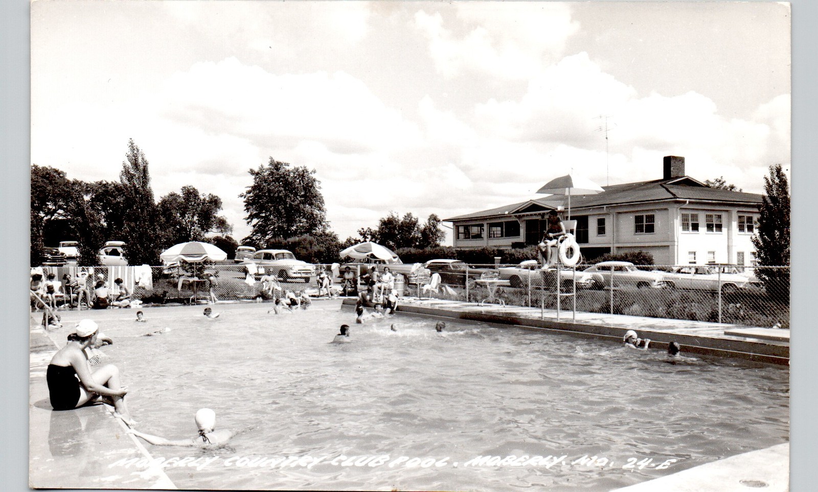COUNTRY CLUB POOL moberly mo c1950 postcard missouri real photo rppc swimming