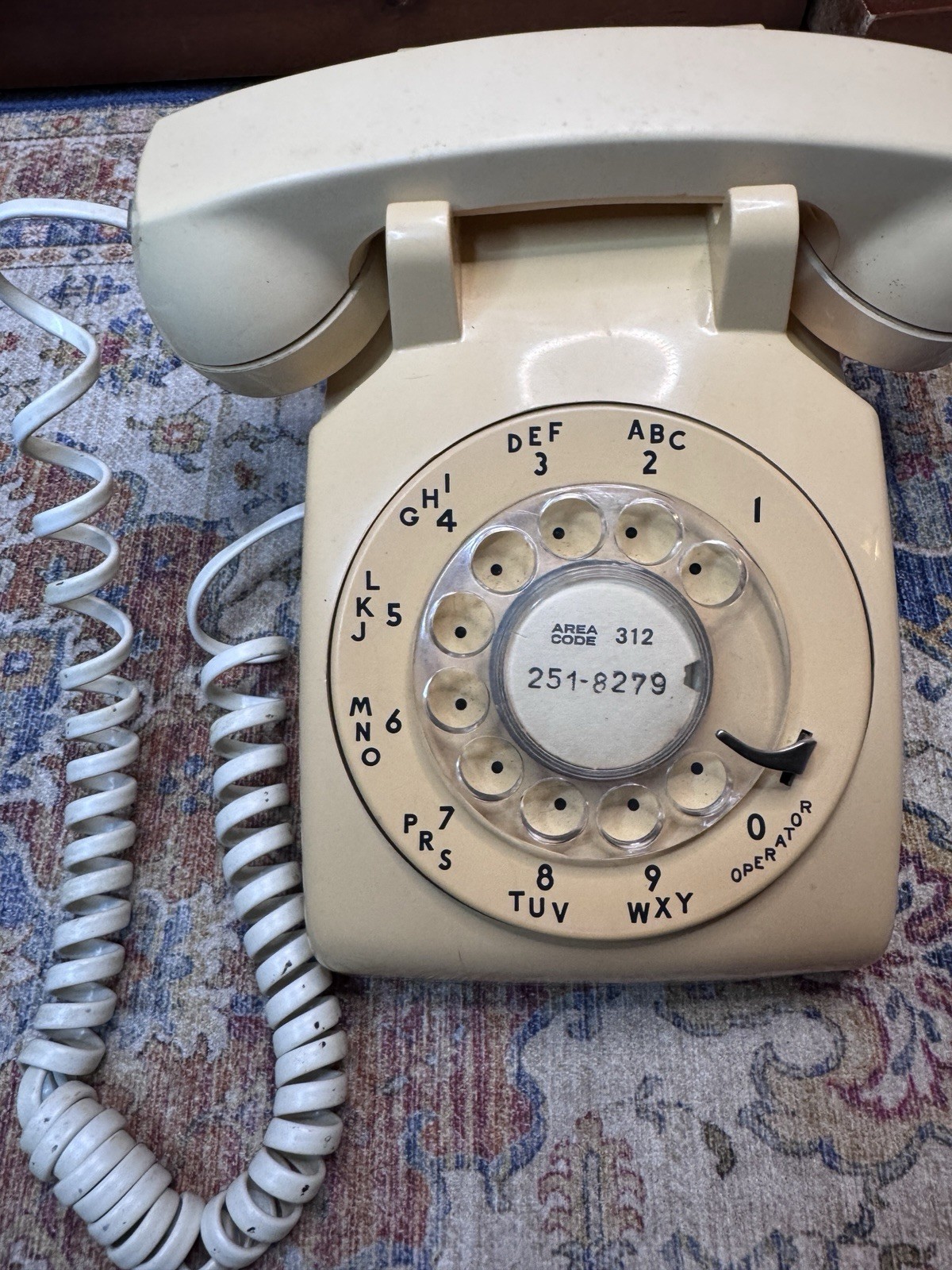 Vintage 1960s Western Electric 500DM Rotary Desk Phone Beige Bell System