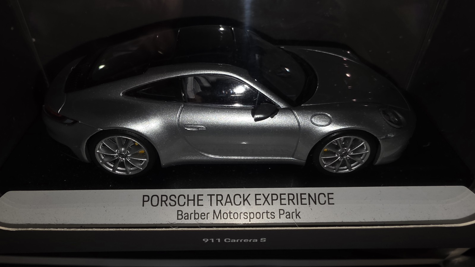 1:43 Minichamps Porsche 911 Carrera S Barber MOTORSPORTS Park Poster LOT
