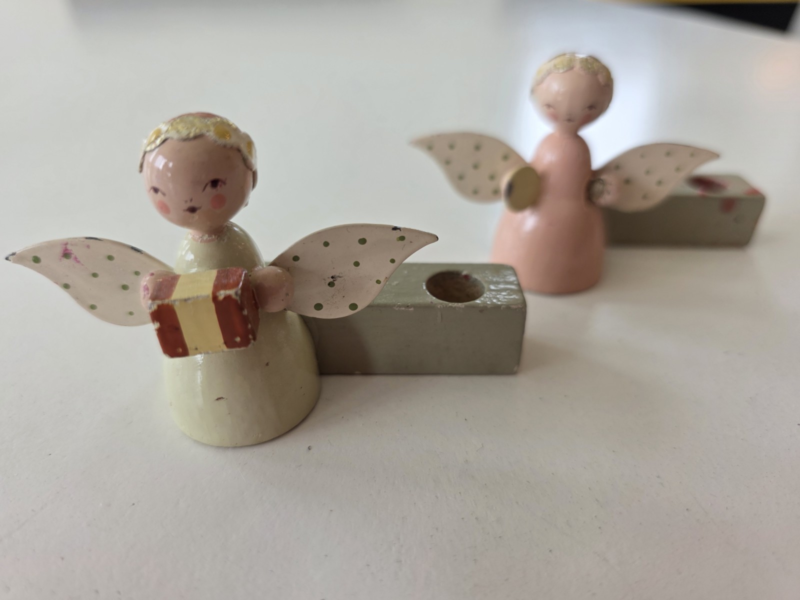 Vintage Wooden ERZGEBIRGE GERMANY ANGEL  CANDLE HOLDER 7x5 cm Sticker on bottom 