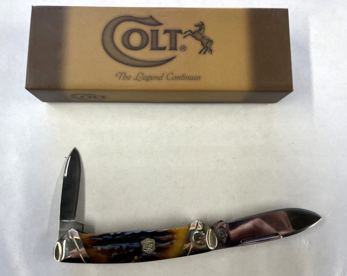 Colt CT209 2 Blade Pocket Knife- New in box