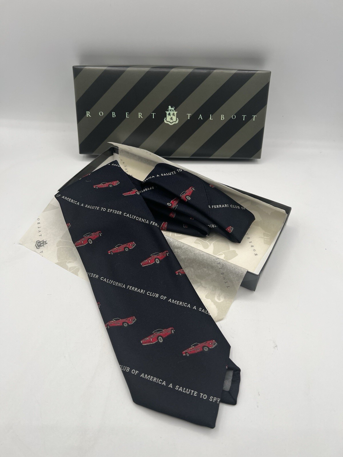 Ferrari Club Of America Salute To Spyder Pebble Beach Judges Tie, New In Box