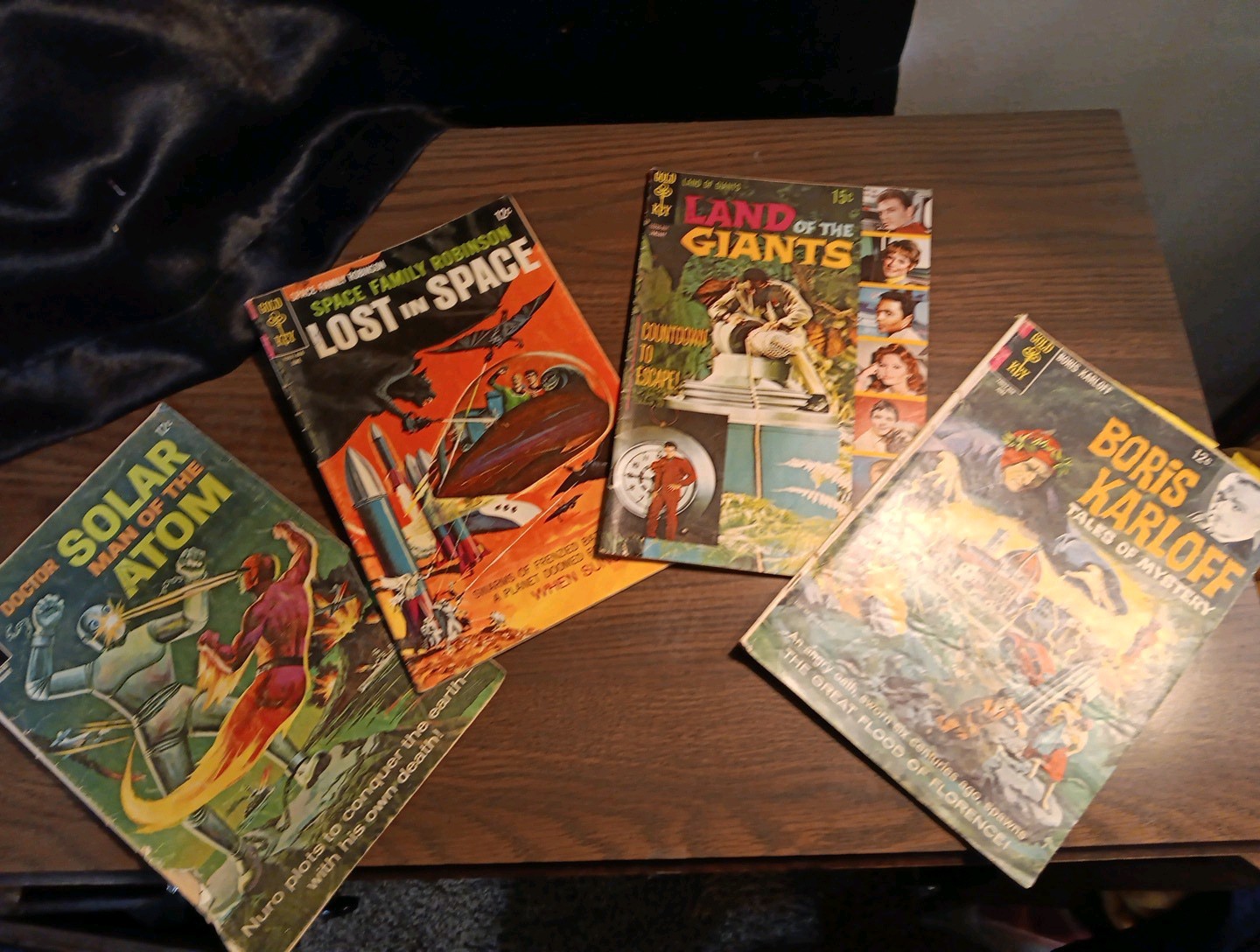 VTG Gold Key Comic-Dr Solar Man Of Atom, Space Family Robinson, Land Of Giants VTG Gold Key Comic-Dr Solar Man Of Atom, Space Family Robinson, Land Of Giants