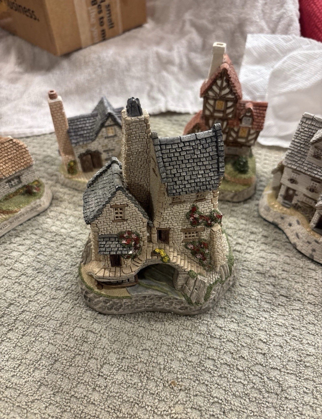 David Winter English Cottages and one from Maryland 5 cottages