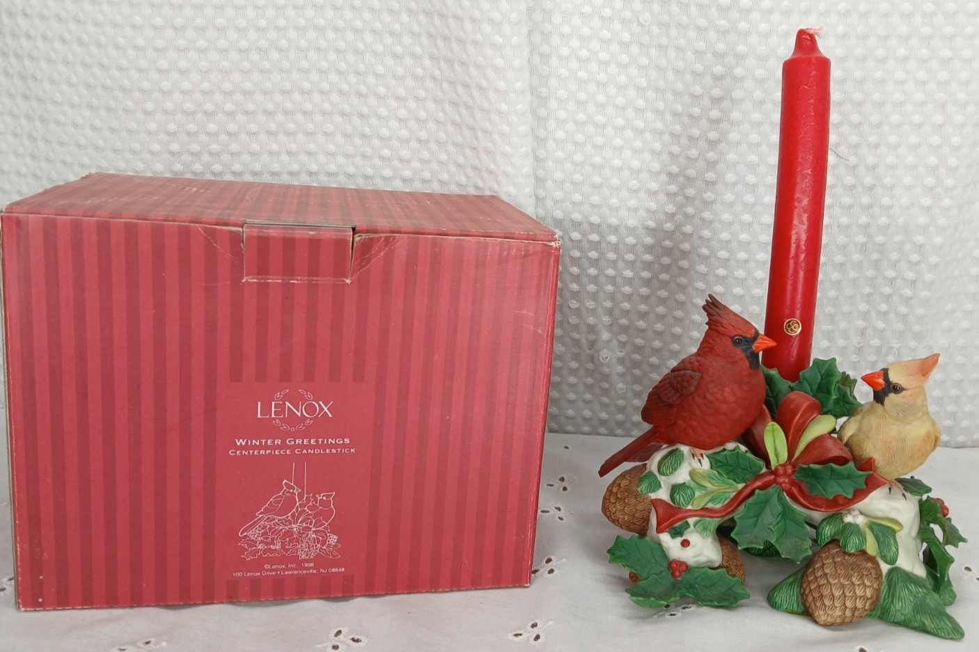 1998 LENOX WINTER GREETINGS CENTERPIECE CARDINALS CATHERINE MCCHUNG CHRISTMAS