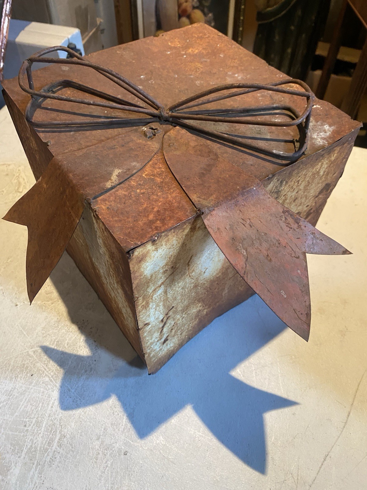Vintage Antique Old Rusty Xmas Christmas Metal Present Rusty Patina