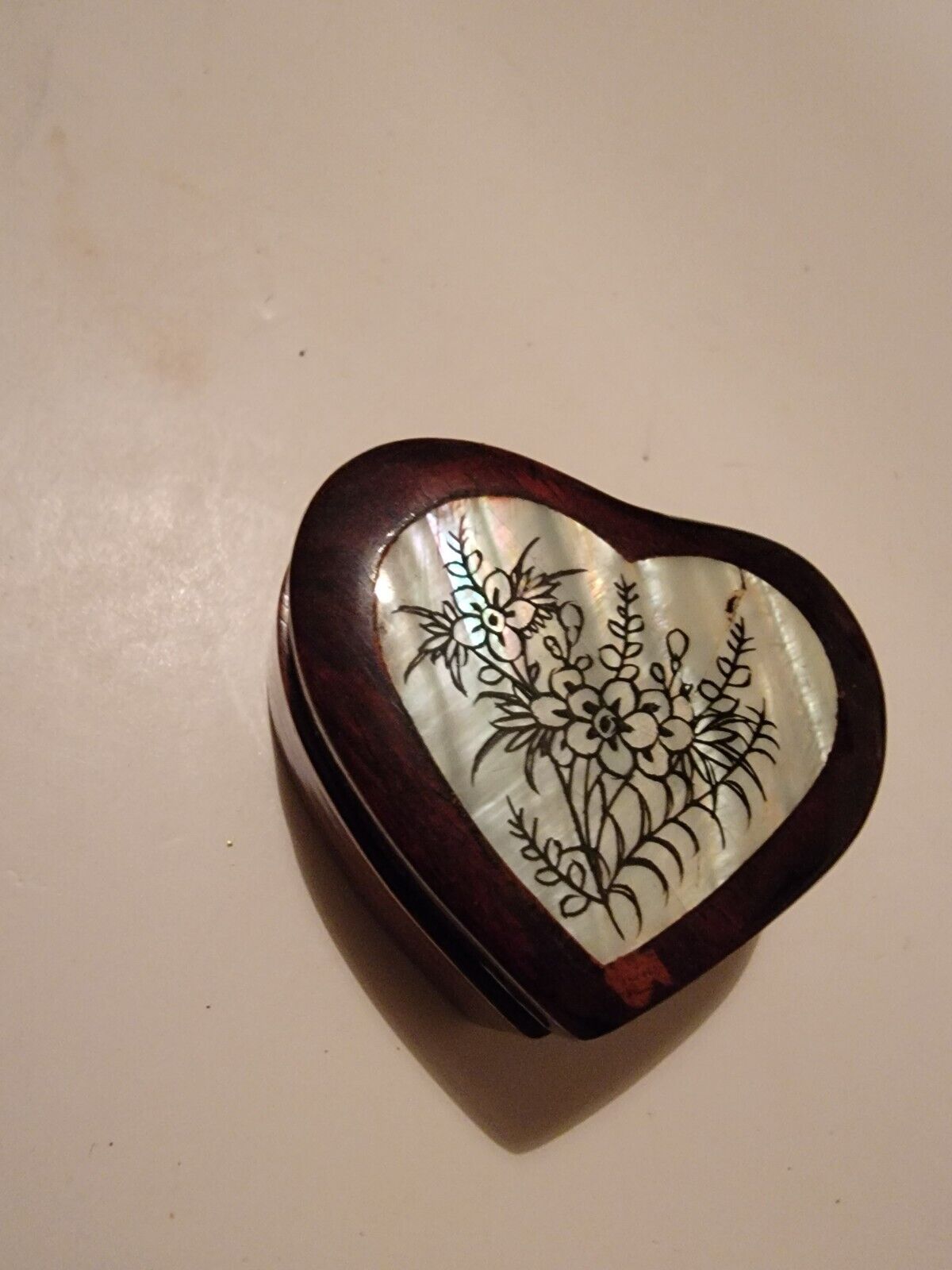 Trinkett Box Small Heart Shape Abalone Mother Of Pearl Flowers