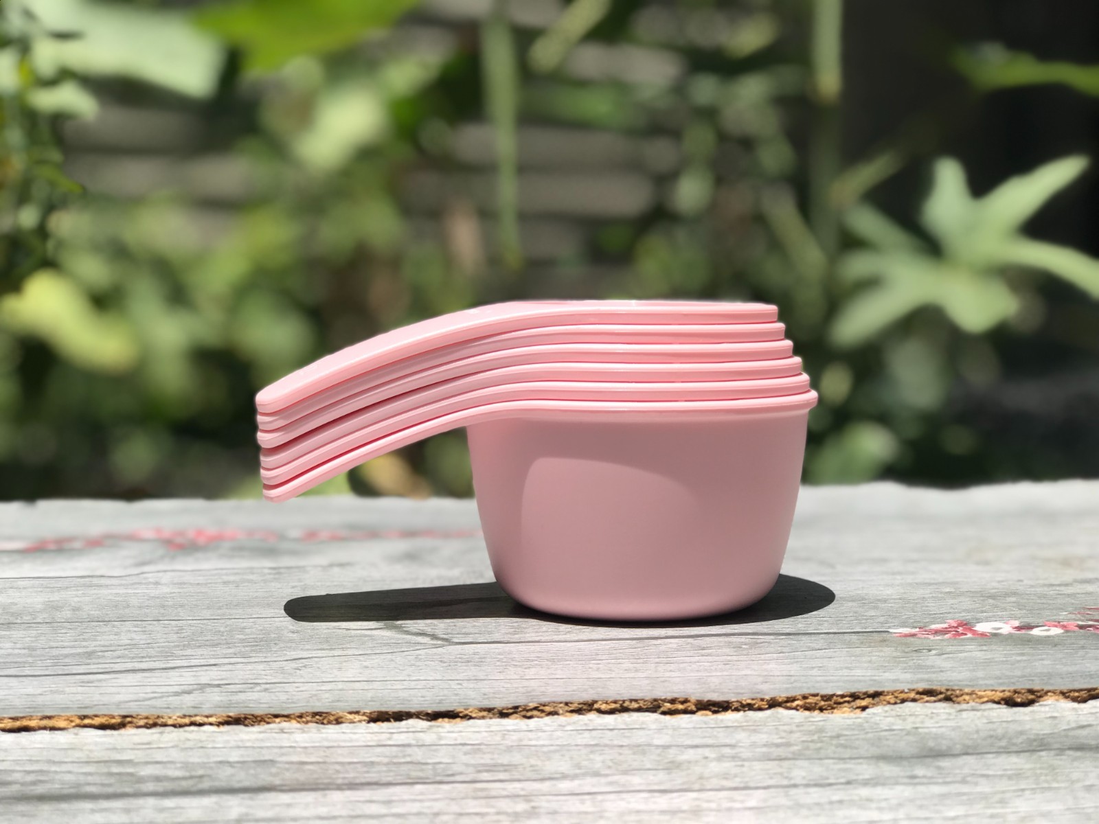 Tupperware Measuring Cups Set of 6 pink NEW 