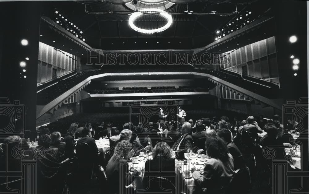 1990 Press Photo United Performing Arts Fund's Workplace Giving Division Dinner