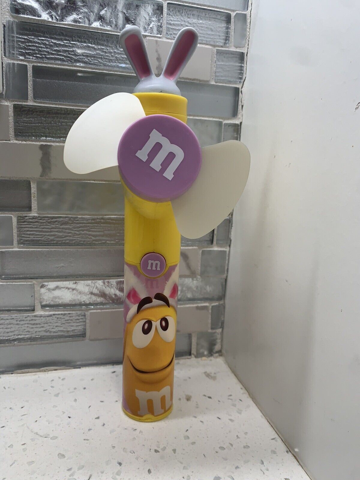M&M’s Easter Bunny Ears Handheld Fan Wand Yellow Works No Candy