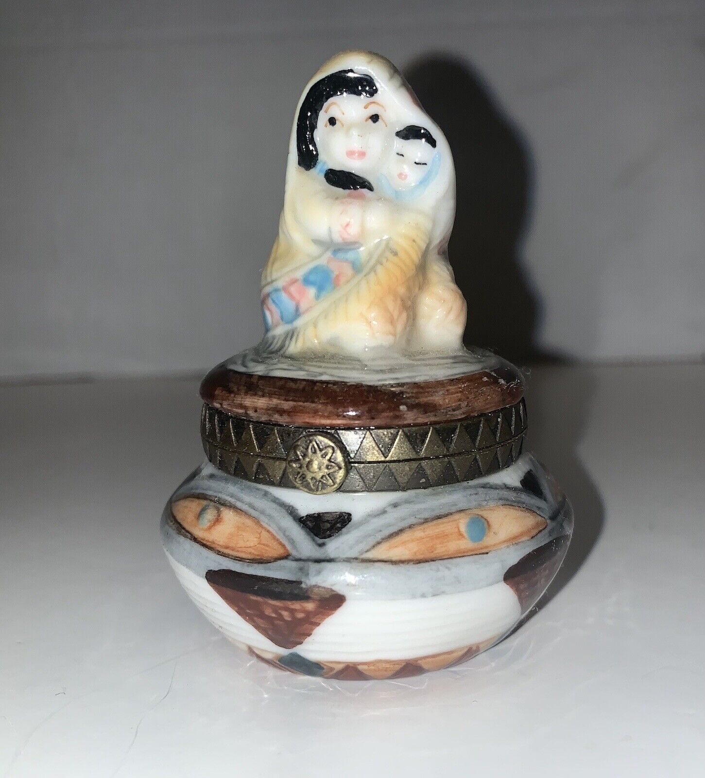Vintage porcelain Navajo Indian mother & child mini trinket box