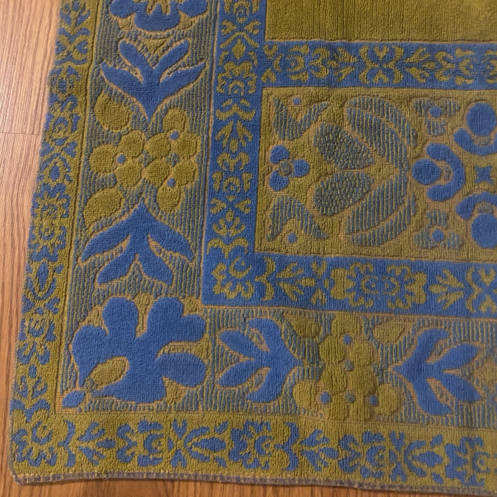 Vtg Steven’s Utica Art Collection Avocado Green Blue Towel